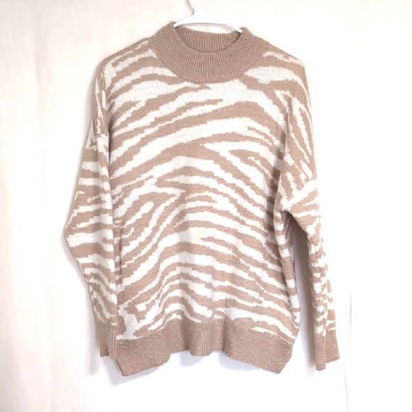 Maurices Tan White Zebra Print Mock Neck Sweater Size Extra Large - Picture 1 of 5